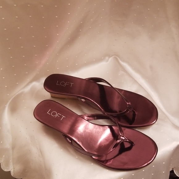 Loft Sandals - Picture 1 of 6